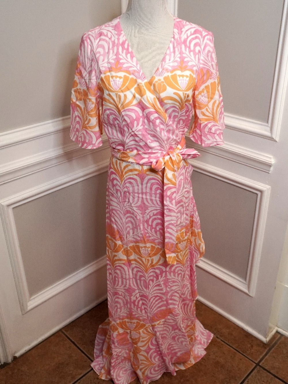 NVW J. McLaughlin Audette wrap dress in white, pink, and orange, Size S